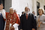 O papa Bento XVI veio ao Brasil, em 2007