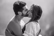 O casal não escondeu a felicidade