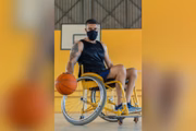 “Meu capacete quebrou em dez lugares. Mesmo assim tive traumatismo craniano" - Gustavo Mendes, 40 anos