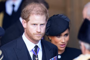 Harry e Meghan estão indignados porque os filhos não poderão usar o termo Sua Alteza Real 
