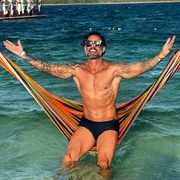 Diogo encontrou Rodrigo Santoro em duas ocasiões. A primeira, em Brasília