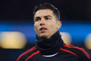 Em 2003, Cristiano Ronaldo foi contratado pelo Manchester United. No clube, ganhou diversos títulos, tais como: Copa da Liga Inglesa, Copa da Inglaterra, Premier League, Supertaça da Inglaterra, Liga dos Campeões, Mundial de Clubes da FIFA, Taça da Liga, entre outros