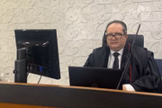 Em seu discurso de posse, Robson Barbosa Azevedo agradeceu o apoio do presidente, cumprimentou os pares e destacou os desafios do ano eleitoral.