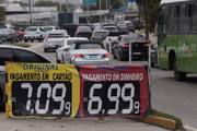 Em um posto da Barra da Tijuca, na zona oeste do Rio, a gasolina era vendida a R$ 7,09 o litro