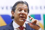 Haddad anuncia isenção da cota patronal do 1º salário mínimo