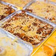 Saccotinni com recheio de frango e molho matriciana