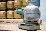 A Petrobras fez o último reajuste do preço do gás de cozinha ─ de 7,19% nas refinarias ─ em outubro do ano passado.