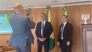 Presidente Jair Bolsonaro gravou um vídeo pedindo votos para aprovar indicação de André Mendonça ao Planalto