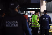 Abordagem a clientes e responsáveis por bares