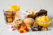 Os alimentos ultraprocessados prejudicam a saúde por conter ingredientes danosos