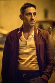 <b>Belizário (Tuca Andrada):</b> Policial corrupto, é comparsa de Álvaro (Irandhir Santos) e comandante no batalhão onde Wesley (Dan Ferreira) trabalha <b>Belizário (Tuca Andrada):</b> Policial corrupto, é comparsa de Álvaro (Irandhir Santos) e comandante no batalhão onde Wesley (Dan Ferreira) trabalha