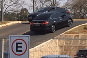 Carro oficial do senador Flávio Bolsonaro