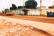 Após as chuvas, resta a poeira