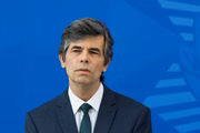 Teich chegou ao comando do Ministério da Saúde em meio à pandemia do coronavírus