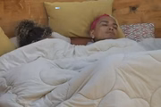 A relação de Dynho e Sthefane no reality virou assunto fora do programa. Outros participantes até chegaram a alertar os dois sobre as consequências da aproximação