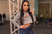 Perlla é cantora de funk