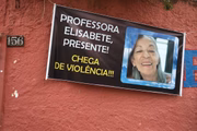 Estudantes fizeram vigília nesta terça-feira (28/3), em frente à Escola Estadual Thomazia Montoro