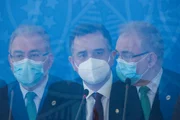 Presidente do Senado, Rodrigo Pacheco (DEM-MG), e ministro da Saúde, Marcelo Queiroga, falam à imprensa após 2ª reunião do comitê de enfrentamento à Covid-19
