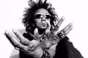Chico César é um dos cantores mais respeitados do MPB