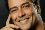 Marcello Antony, galã da Globo, viveu polêmica, deixou o país e hoje impressiona com aparência