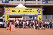 Fila de torcedores do Fluminense