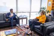 Haddad e Gleisi debatem pautas econômicas do governo federal