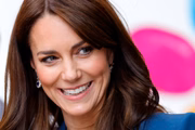 Internautas ressaltaram sobre Kate Middleton usar peruca 