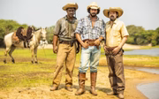 Tião (Fábio Neppo), José Leôncio (Renato Góes) e Quim (Chico Teixeira) na primeira fase de Pantanal