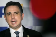 Diante do impasse, presidente do Senado anunciou que votação da reforma ficará para 2022