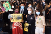 Artistas pedem ações públicas contra "pacote de destruição" ambiental