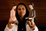 "Voltei a estudar e me formei, junto a meu filho, em psicologia. Hoje, atendo outras mães, para que elas tenham um apoio que, naquela época, eu não tive”