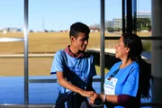 Sioneide Araújo Rodrigues, de 46 anos, e o filho Samuel Menezes, de 22 anos