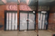 Bolsonaristas apagam "símbolos de comunistas" na UnB e geram polêmica