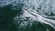 Ao todo, três helicópteros são usados no resgate