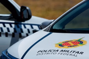 PMs observaram atitude suspeita dentro do carro