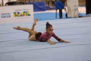 Lavínia Freire, de 11 anos, começou a treinar com 9 anos no ginásio Bonifácio Cardoso