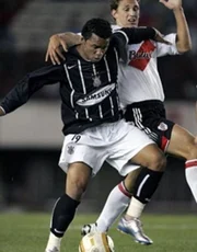 Ex-jogador Carlos Alberto