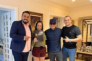 Em junho, Silvia assinou um contrato de embaixadora da banda