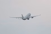 Aeronave segue rumo a Roma, na Itália, onde aguardará autorização para descer em Israel