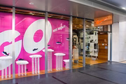 Nike: a empresa esportiva fechou temporariamente todas as lojas físicas espalhadas pelo país. As mercadorias também ficaram indisponíveis pelo site e aplicativo da marca Nike: a empresa esportiva fechou temporariamente todas as lojas físicas espalhadas pelo país. As mercadorias também ficaram indisponíveis pelo site e aplicativo da marca