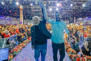 Lula e Boulos na convenção do PSol e do PT que oficializou chapa em SP