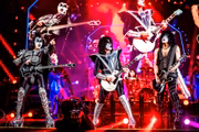 Kiss durante show em Verona 
