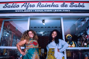 O Salão Afro Rainha de Sabá é focado em cabelo crespo