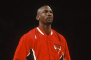 Arremesso Final, documentário que aborda a temporada 1997-98 e a carreira de Michael Jordan, está disponível no Netflix