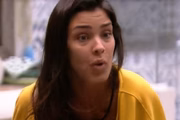 Ela comentou sobre o pente garfo de Babu, o que causou revolta no público