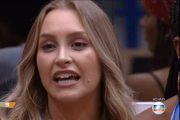 Carla é uma das que podem dar tchau