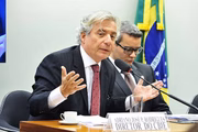 O economista Adriano José Pires Rodrigues foi o nome indicado para substituir Silva e Luna