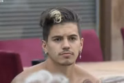 Ele é cantor