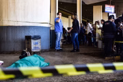 Uma pessoa que trabalha no Setor Bancário Sul disse ter ouvido barulho de pelo menos cinco tiros