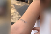 Tatuagem em homenagem a Virginia Fonseca